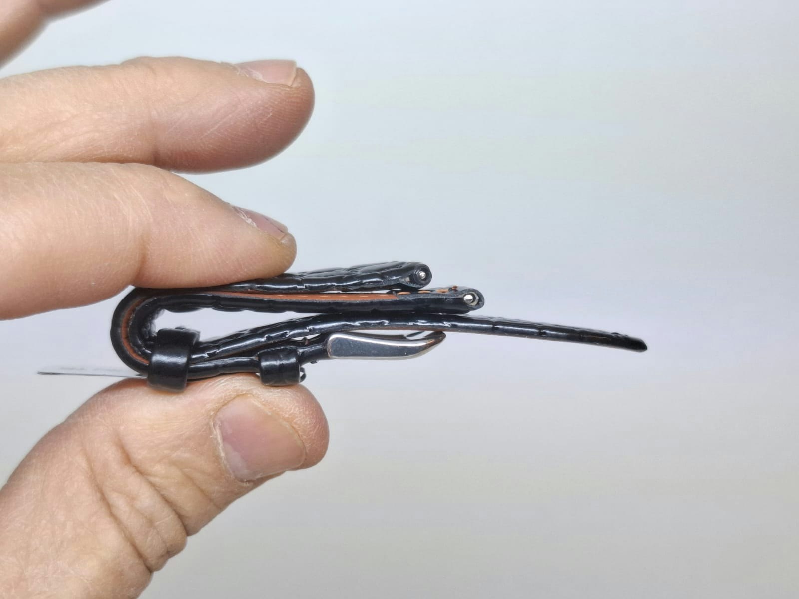Armband SVART "KROKODIL" (18 mm)