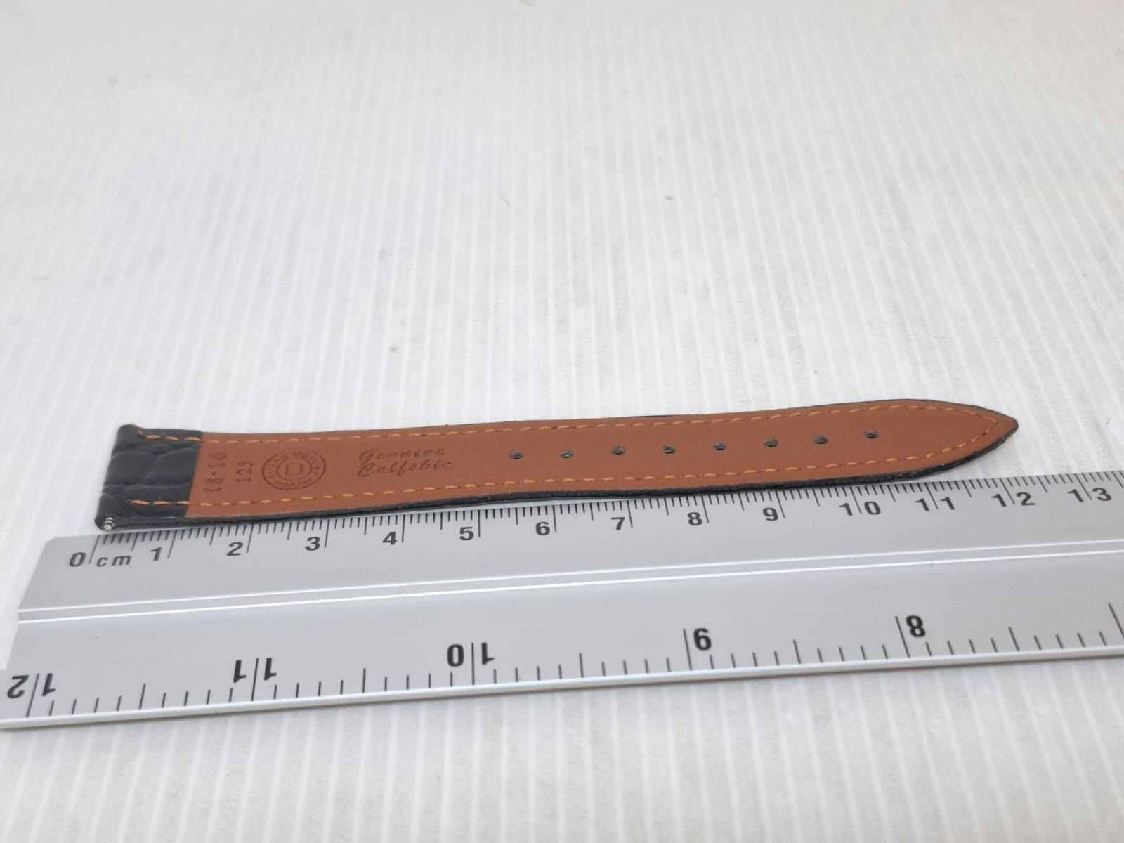 Armband SVART "KROKODIL" (18 mm)