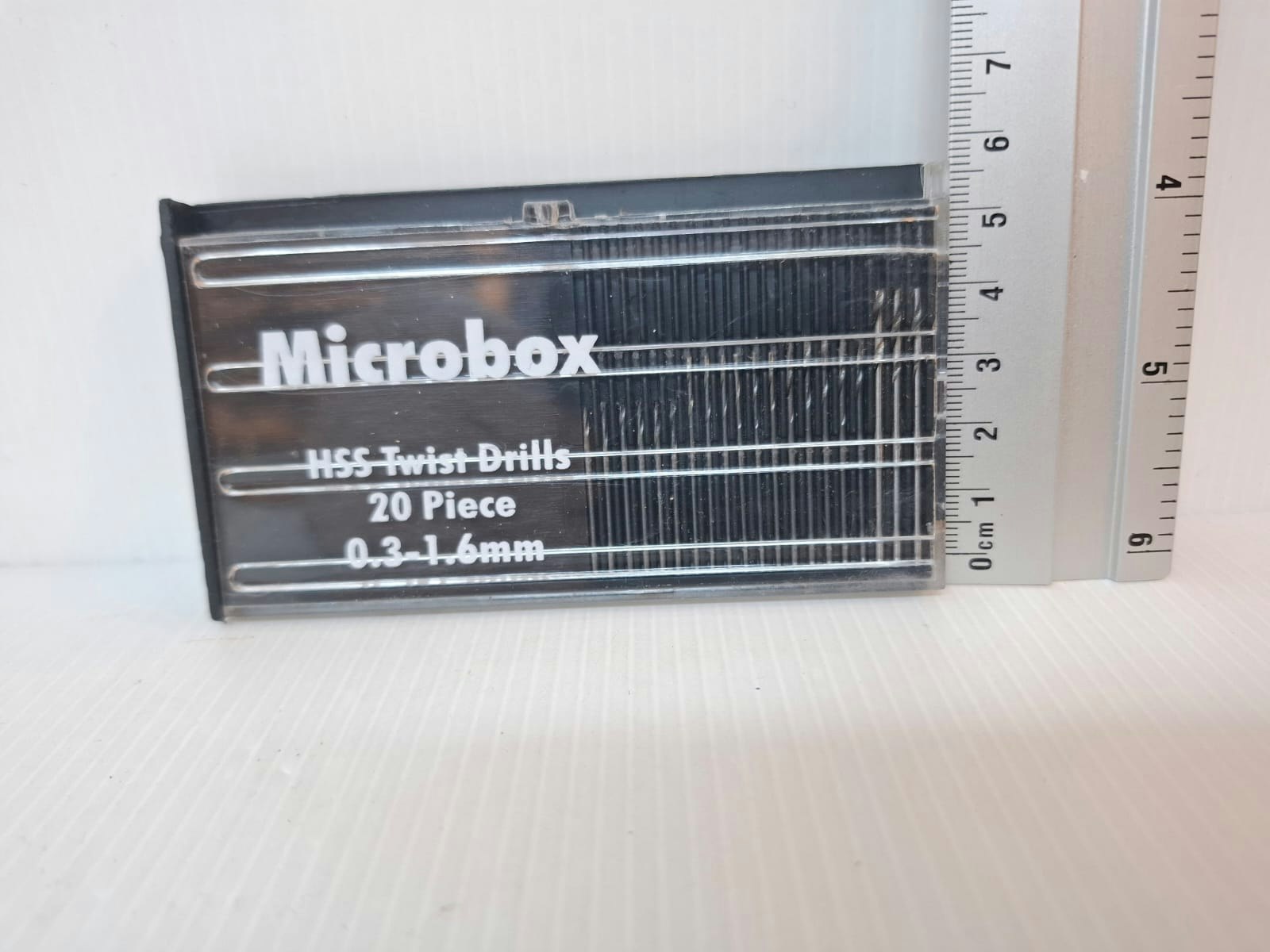 Borrsats: 20 st borrar (0.3 - 1.6 mm)