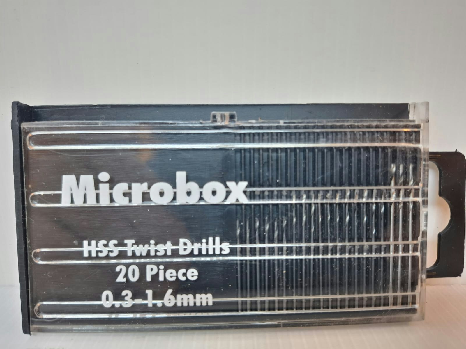 Borrsats: 20 st borrar (0.3 - 1.6 mm)