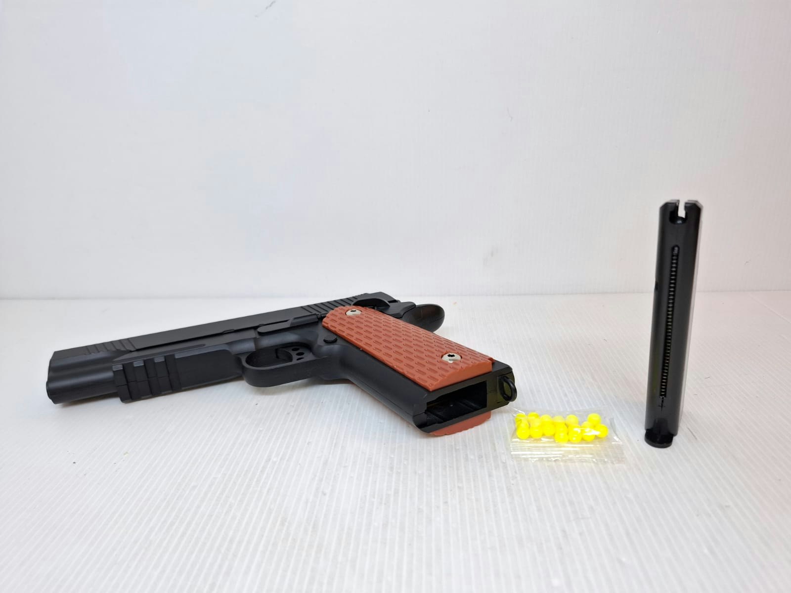 Soft Air Gun Metall (Air Soft Pistol)