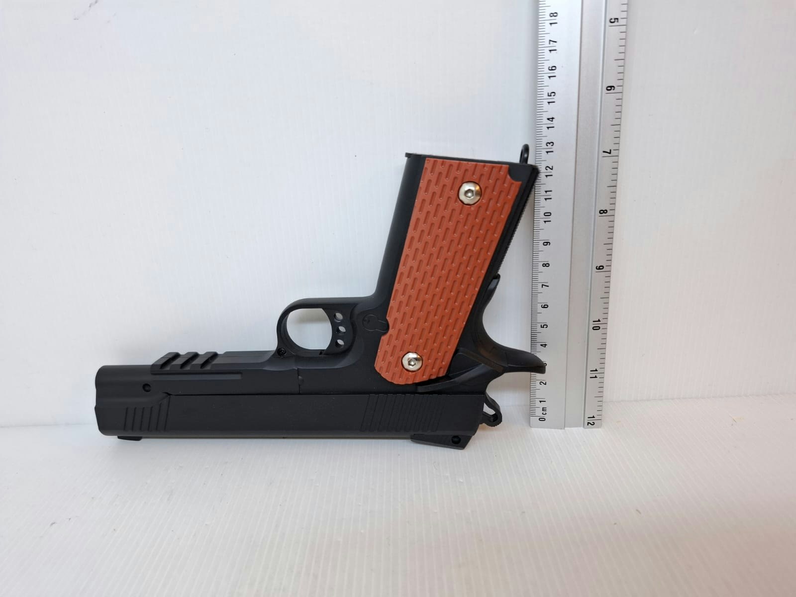 Soft Air Gun Metall (Air Soft Pistol)