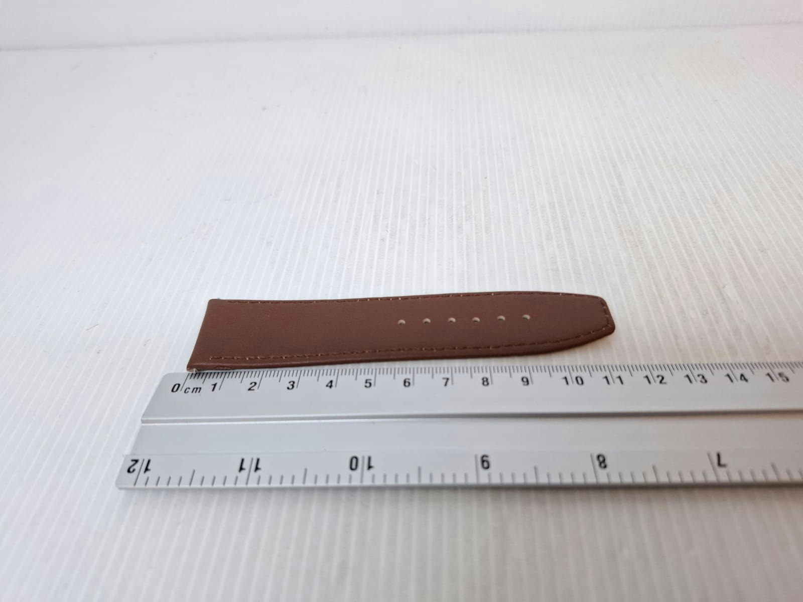 2st: Armband BRUN/SVART KALVSKINN (26 mm)