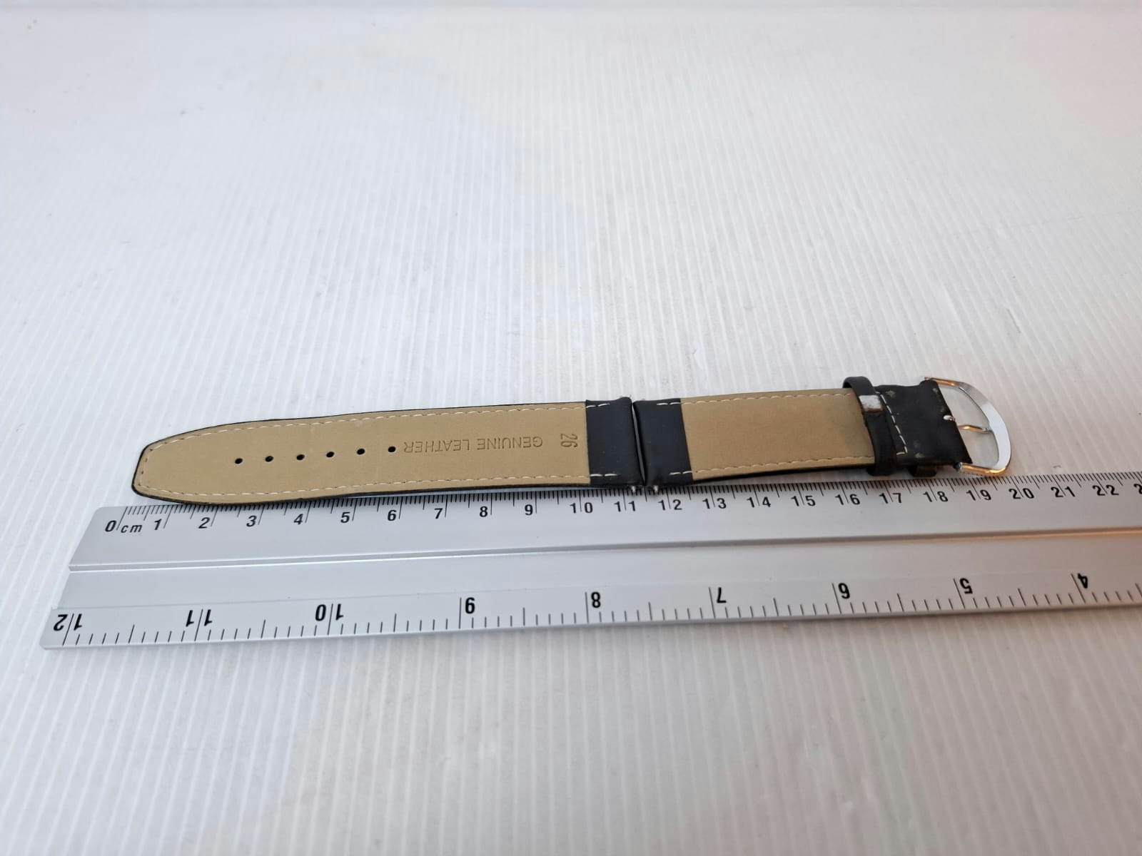 2st: Armband BRUN/SVART KALVSKINN (26 mm)