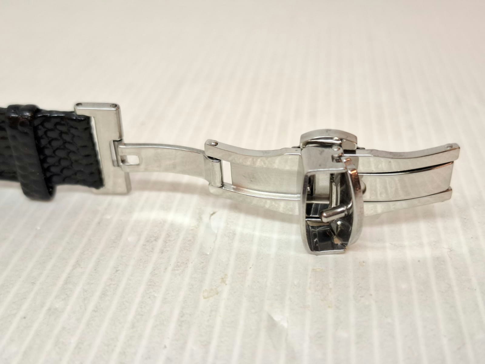 Armband SVART "METALL ORM" (18 mm)