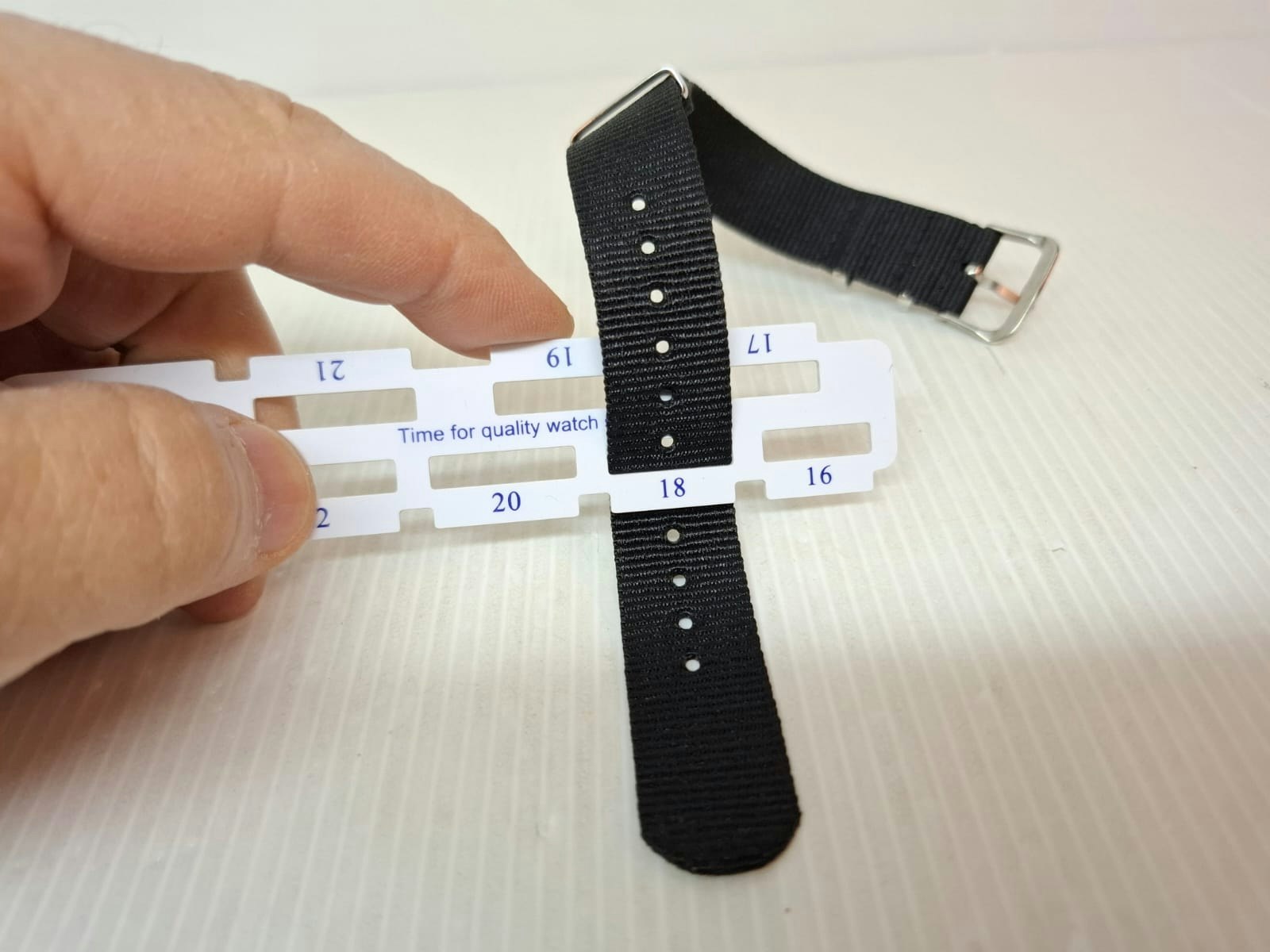 NATO armband / Natoband (18 mm)