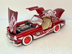 Modellbil Coca-Cola Mercedes-Benz 300 SL - Skala 1:24
