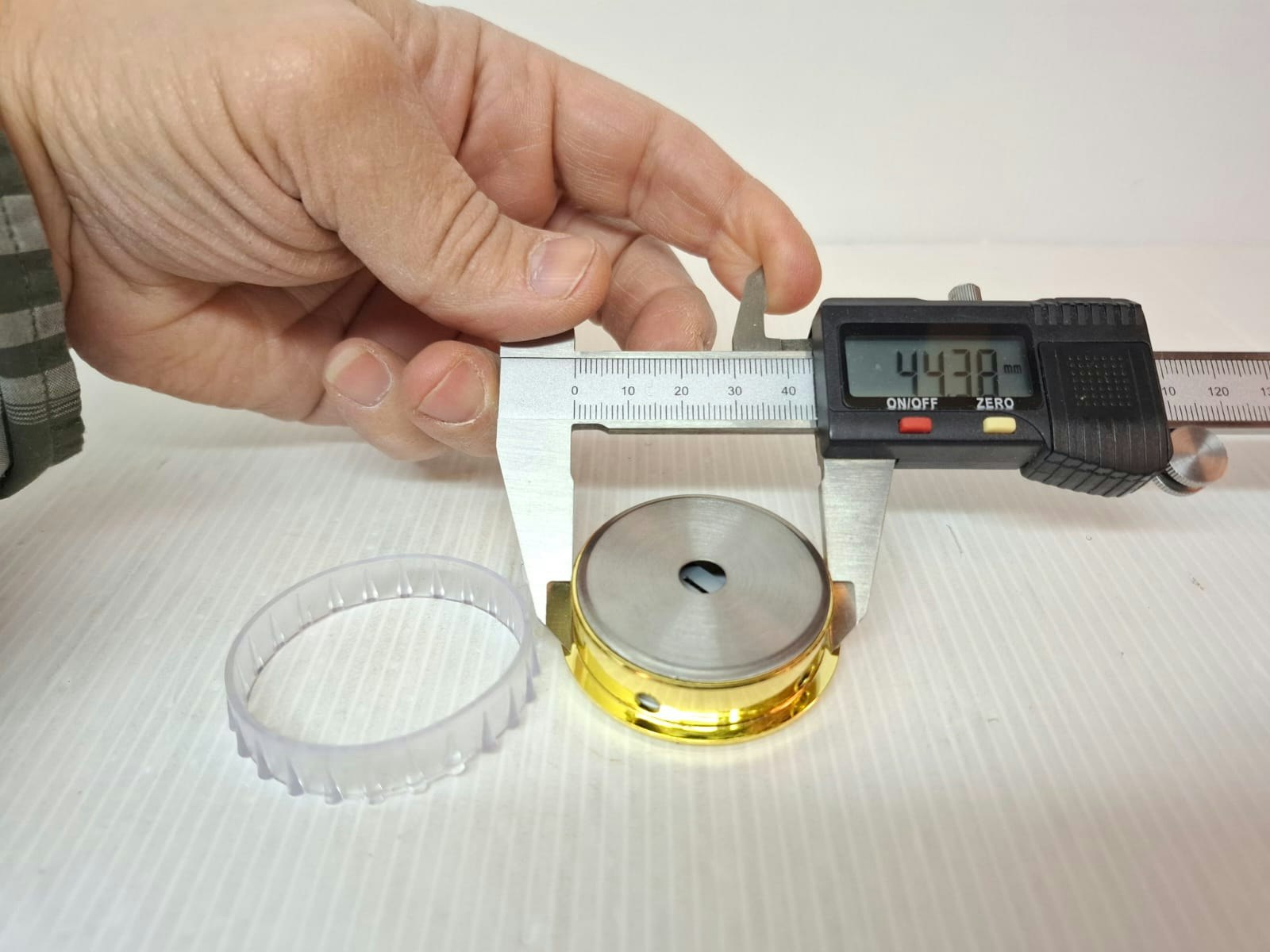 Humidortillbehör 3 delar: Hygrometer + Fuktare (2 st)