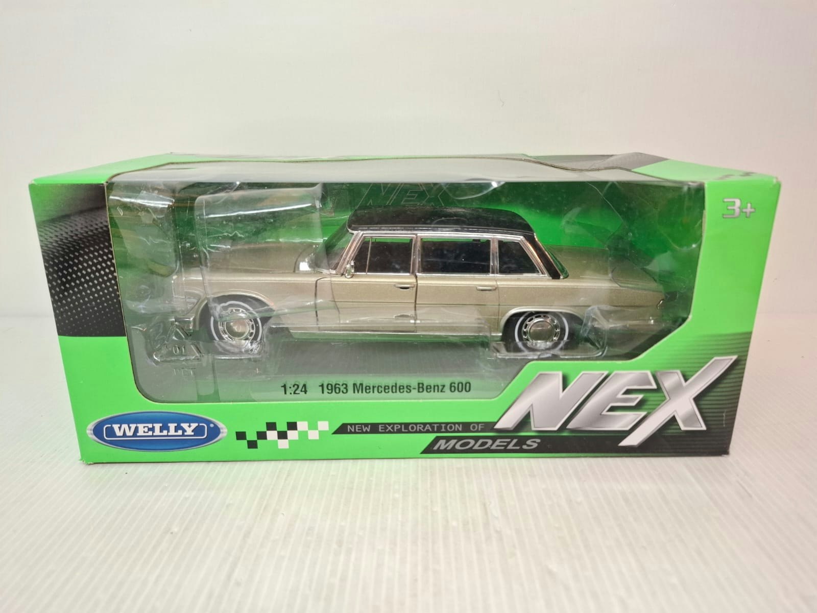 Modellbil Mercedes-Benz 600 1963 - Skala 1:24