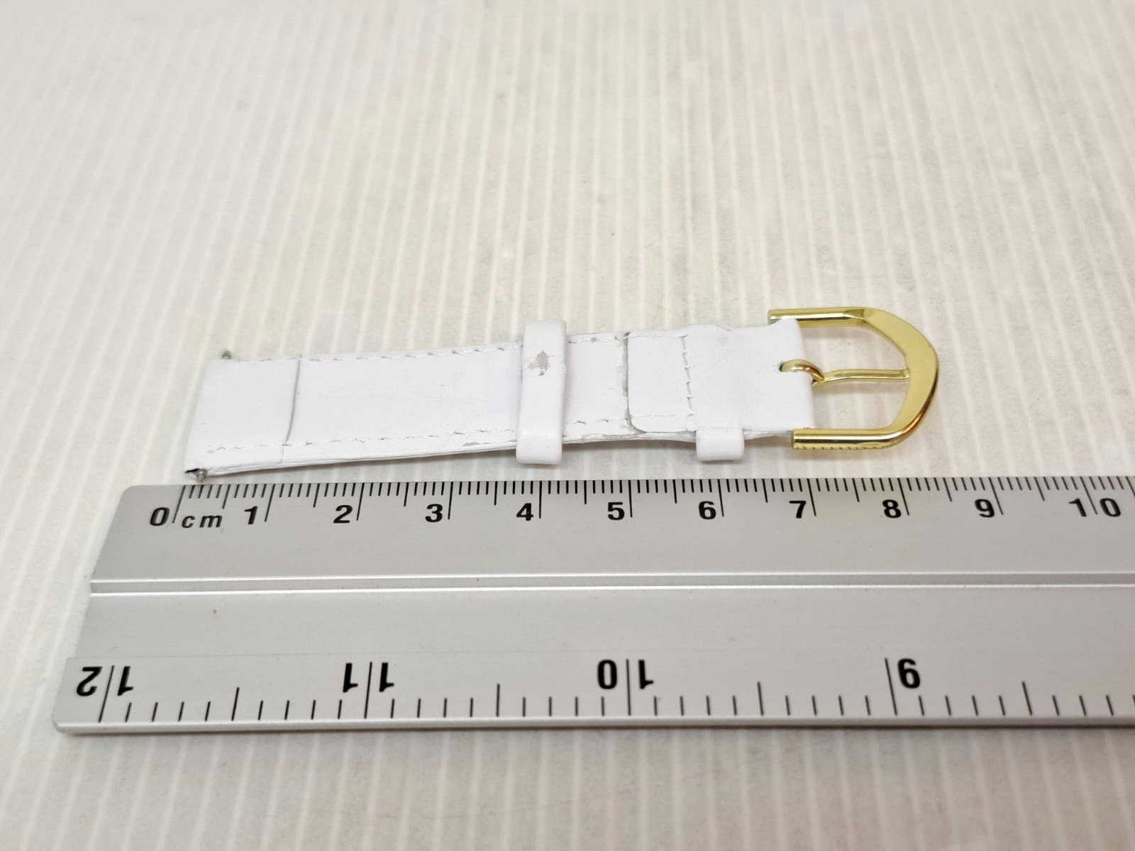 Armband VIT KALVSKINN (20 mm)