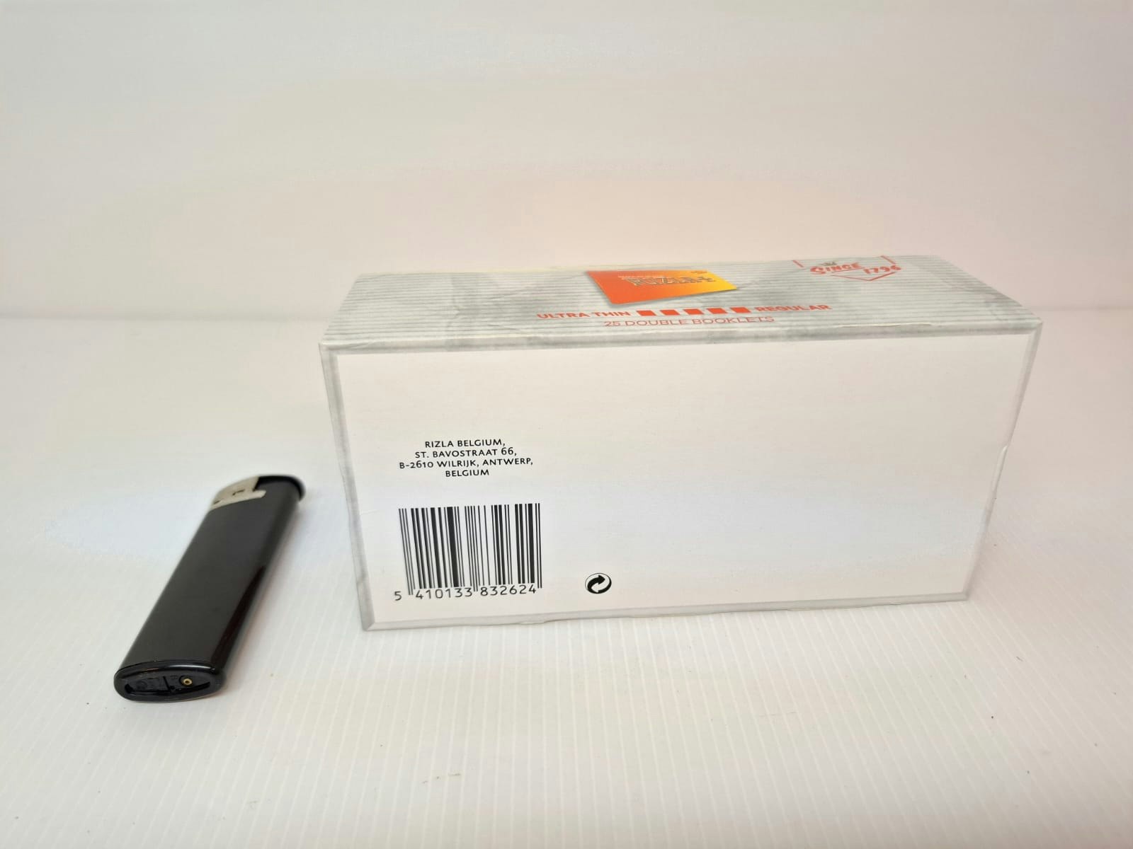 DISPLAY: Rizla Ultra Thin Mini Dubbel
