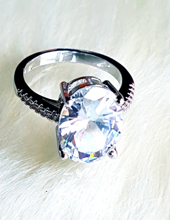 16 mm Silver ring med K9 kristall