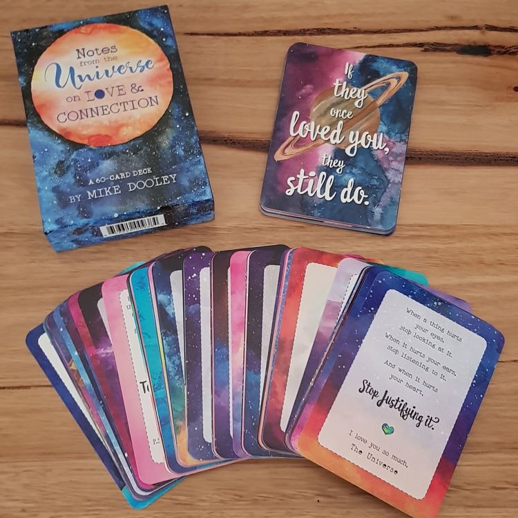 Notes from the Universe on Love &; Connection A 60-Card Deck  av Mike Dooley