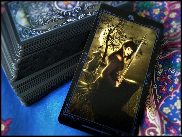 Dark Fairytale Tarot by Raffaele De Angelis