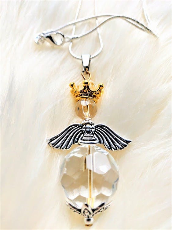 Halsband med handgjord ängel i kristall