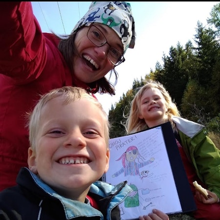 Beata och Bus äventyr i naturen!
