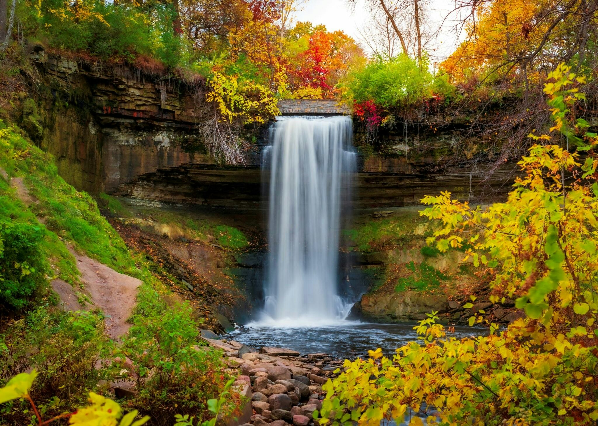 Natur Autumn at minnehaha falls ©Sean O`Mara