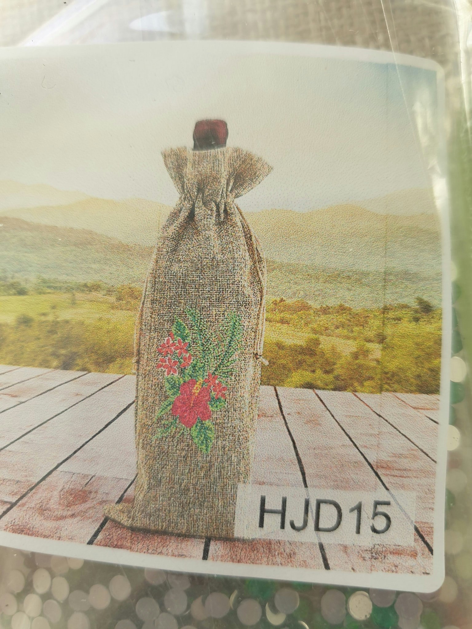Vinpose med hawaiirose