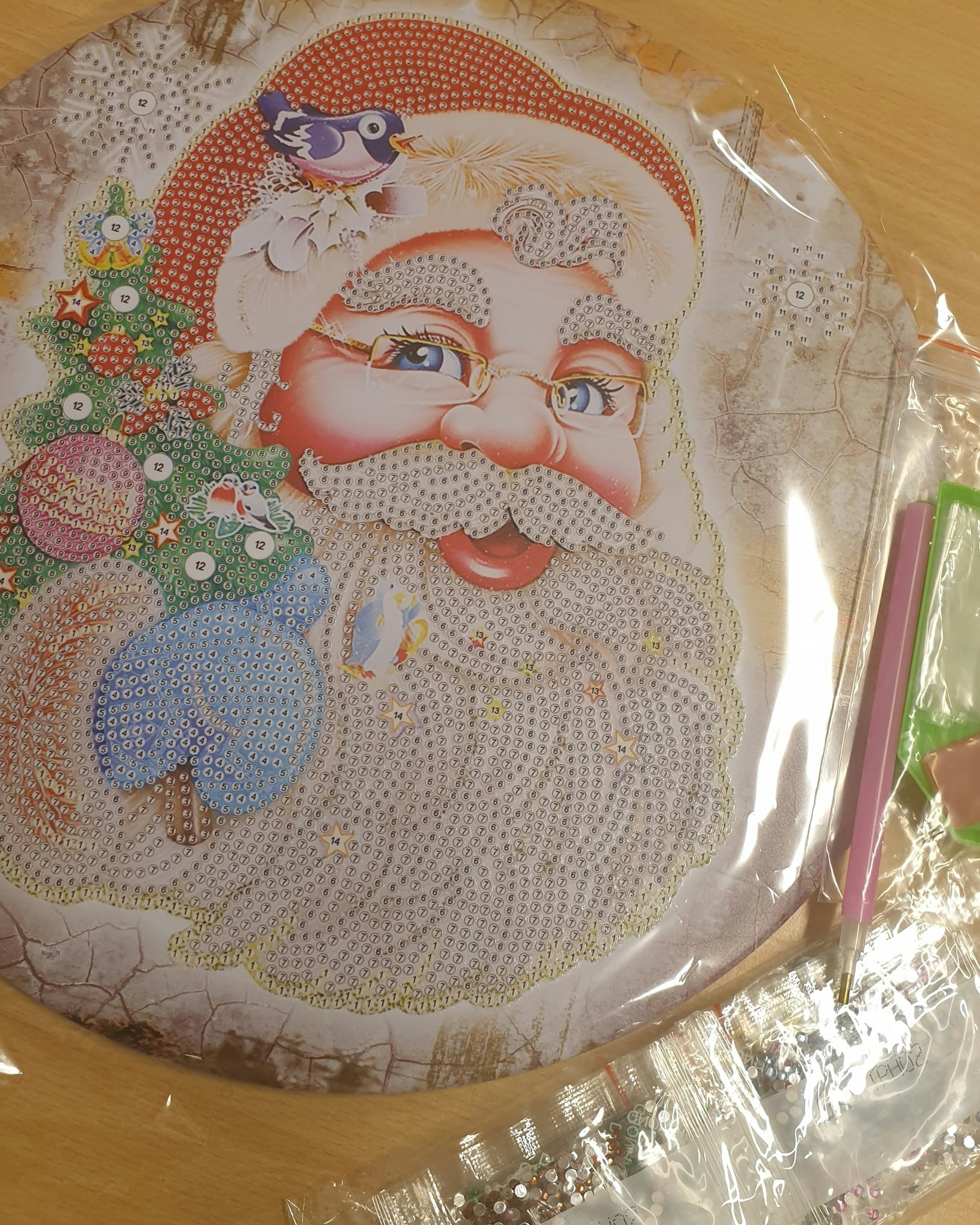 Metalplater nisse eller juletre