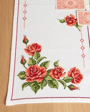 Broderi kit løper med roser i dempede farger 33x86 cm