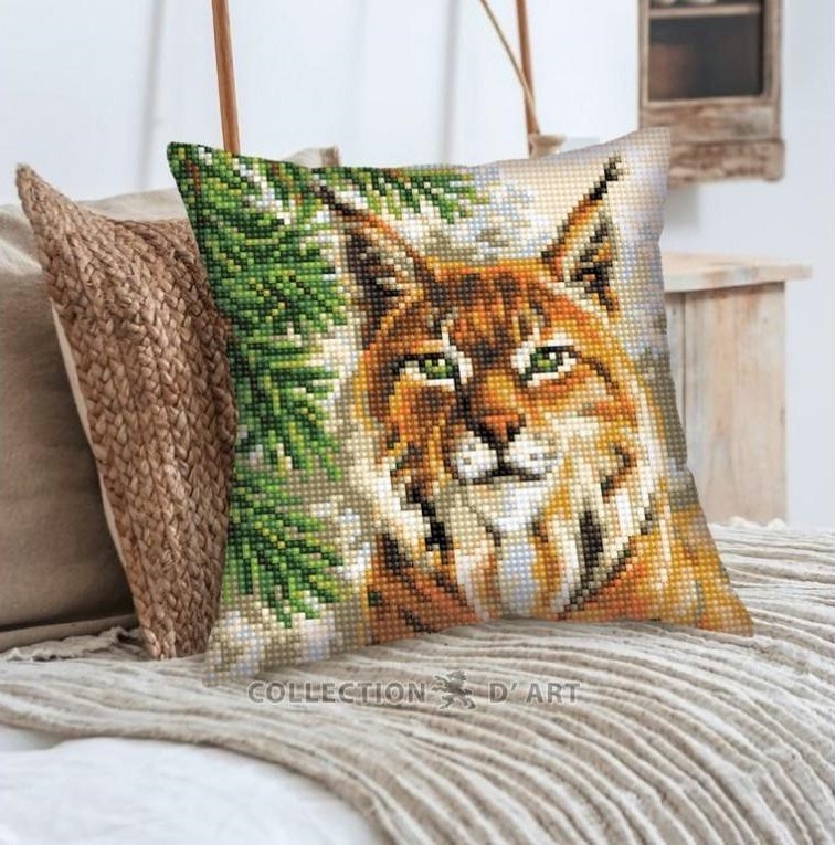 Broderi kit korssting bilde eller pute front, gaupe og grankvist 40x40 cm