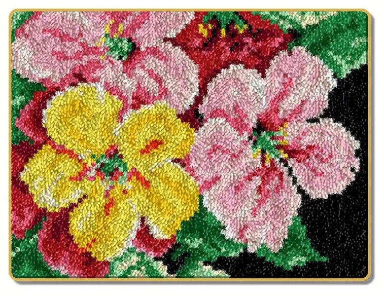 Knyteteppe en gul og to rosa blomster ferdig montert bunn og med bakstykke 52x38 cm