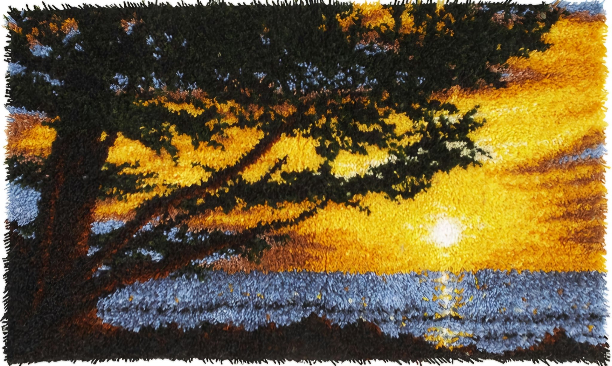 Stort knyteteppe solnedgang ferdig montert bunn med bakstykke 109x66 cm