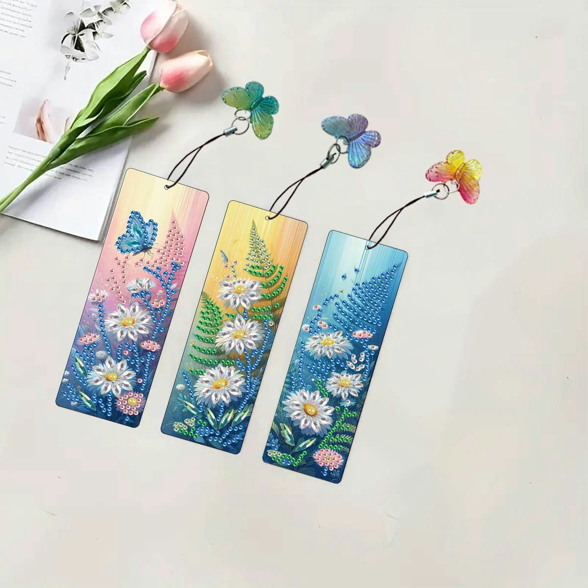 Tre bokmerker i pakken blomster
