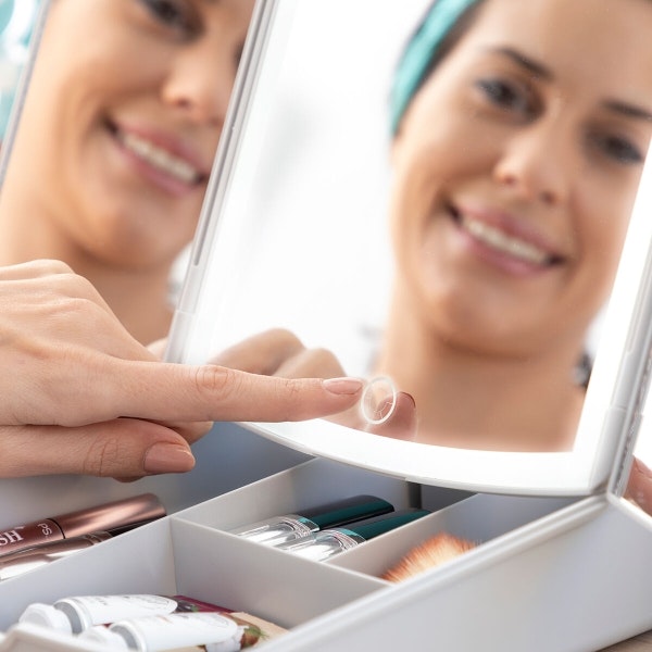3-i-1 Fällbar LED-spegel med Sminkorganisator Panomir InnovaGoods – Funktion och Elegans i Ett