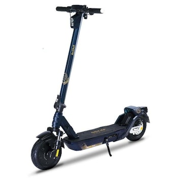 Red Bull RACE TEN TURBO SE – Elscooter med turboeffekt och kraftfull prestanda