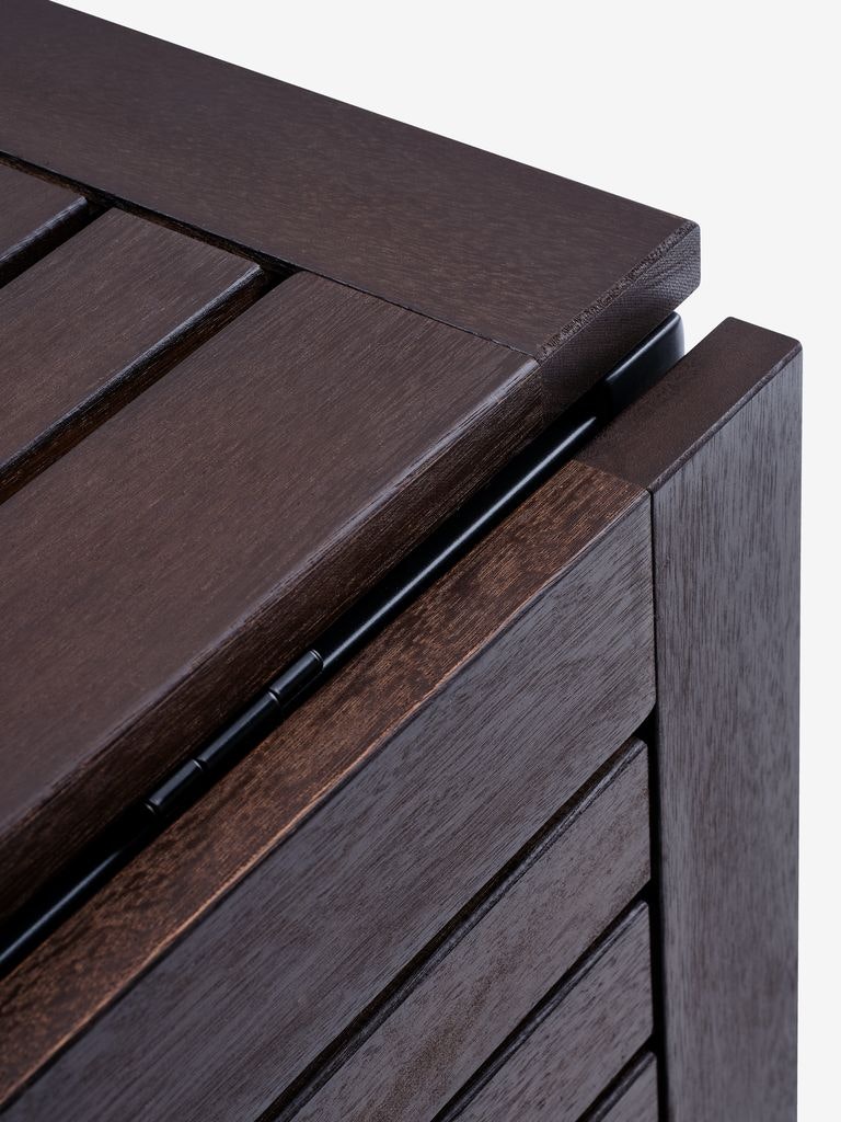 YTTRUP Förlängningsbart Trädgårdsbord 70×75/126 cm – FSC®-certifierat Hårdträ & Aluminium