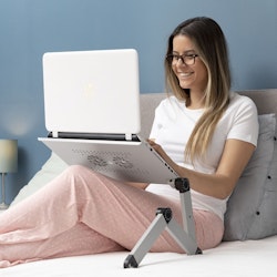 Omnible InnovaGoods Justerbart Laptop-bord – Flera Höjd- & Vinkelpositioner för Ergonomisk Arbetsplats