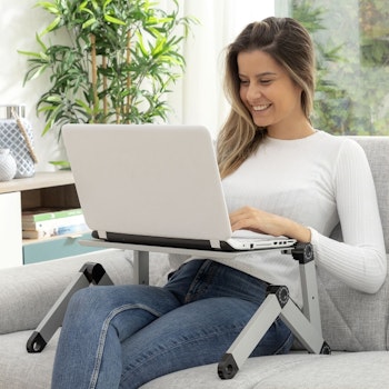 Omnible InnovaGoods Justerbart Laptop-bord – Flera Höjd- & Vinkelpositioner för Ergonomisk Arbetsplats