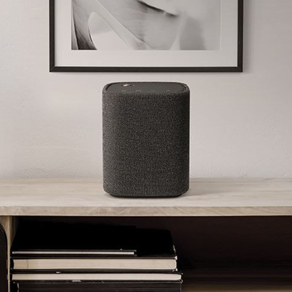 Yamaha Bärbar Bluetooth‑högtalare 10 W – IP67 Vattentät & Stilren i Svart med 12 timmars Batteritid