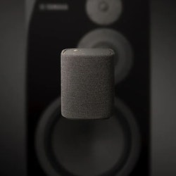 Yamaha Bärbar Bluetooth‑högtalare 10 W – IP67 Vattentät & Stilren i Svart med 12 timmars Batteritid