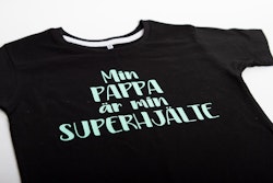Barn T-shirt • Superhjälte