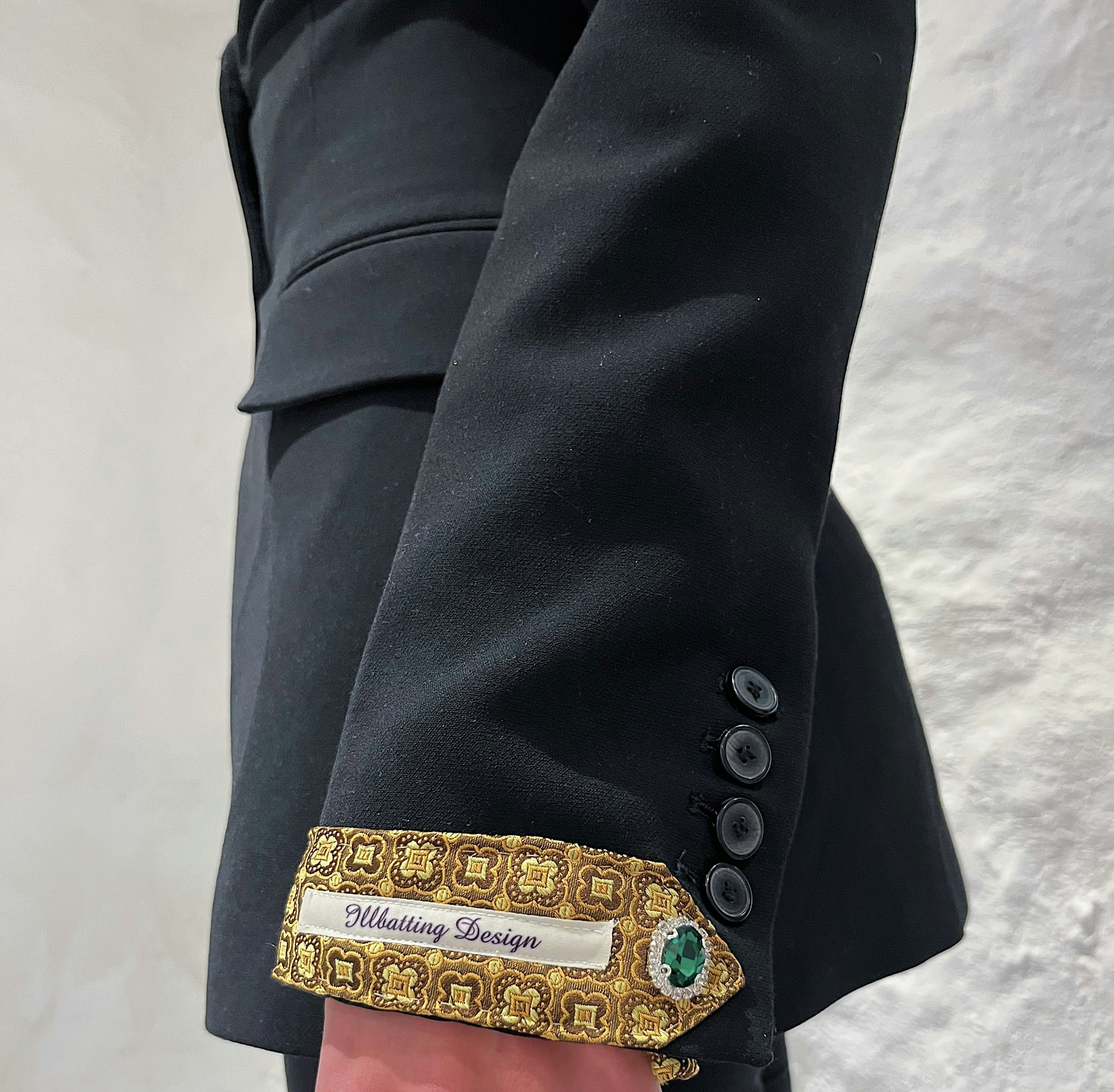 Neck & Wrist Don't Lie Blazer