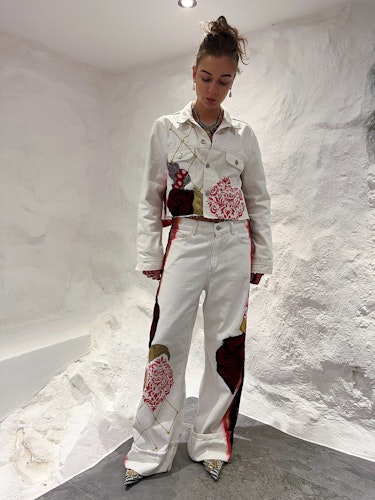 The Show Must Go on Jeans white