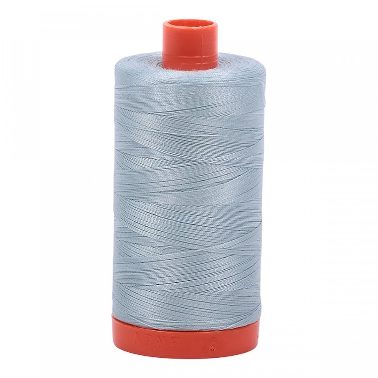 Aurifil - 2847/50 Light Grey Green