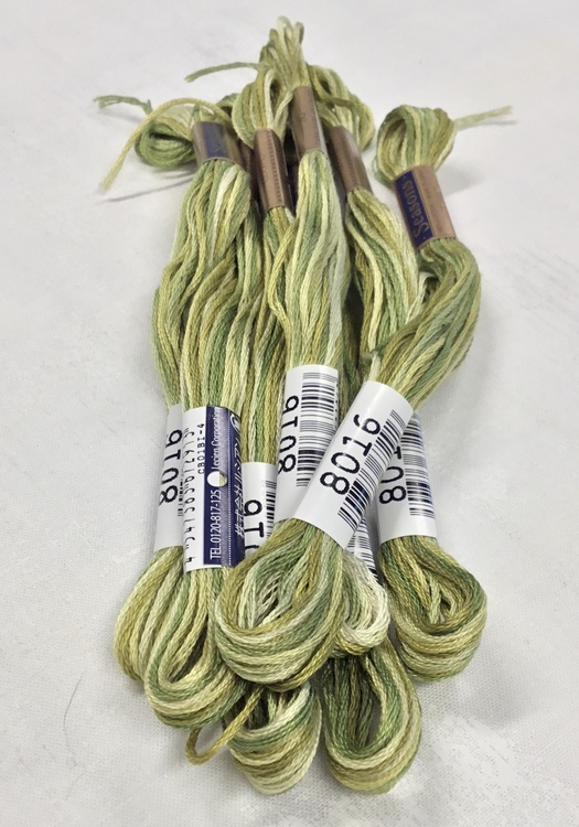 Farge 8016-Cosmo Seasons Variegated Embroidery Floss Greens