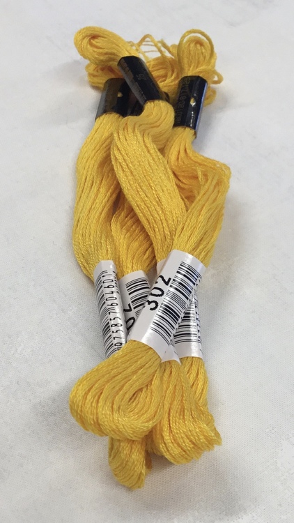 Farge 302- Cosmo Cotton Embroidery Floss 8m Skein Vivid Yellow