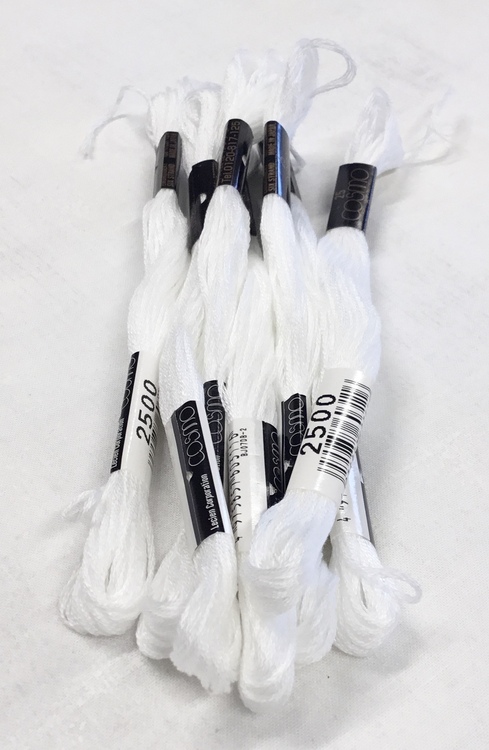 Farge 2500-Cosmo Cotton Embroidery Floss 8m Skein Vivid White