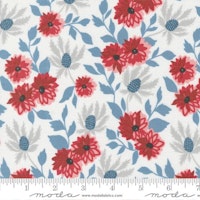 Old Glory-hvit med røde blomster