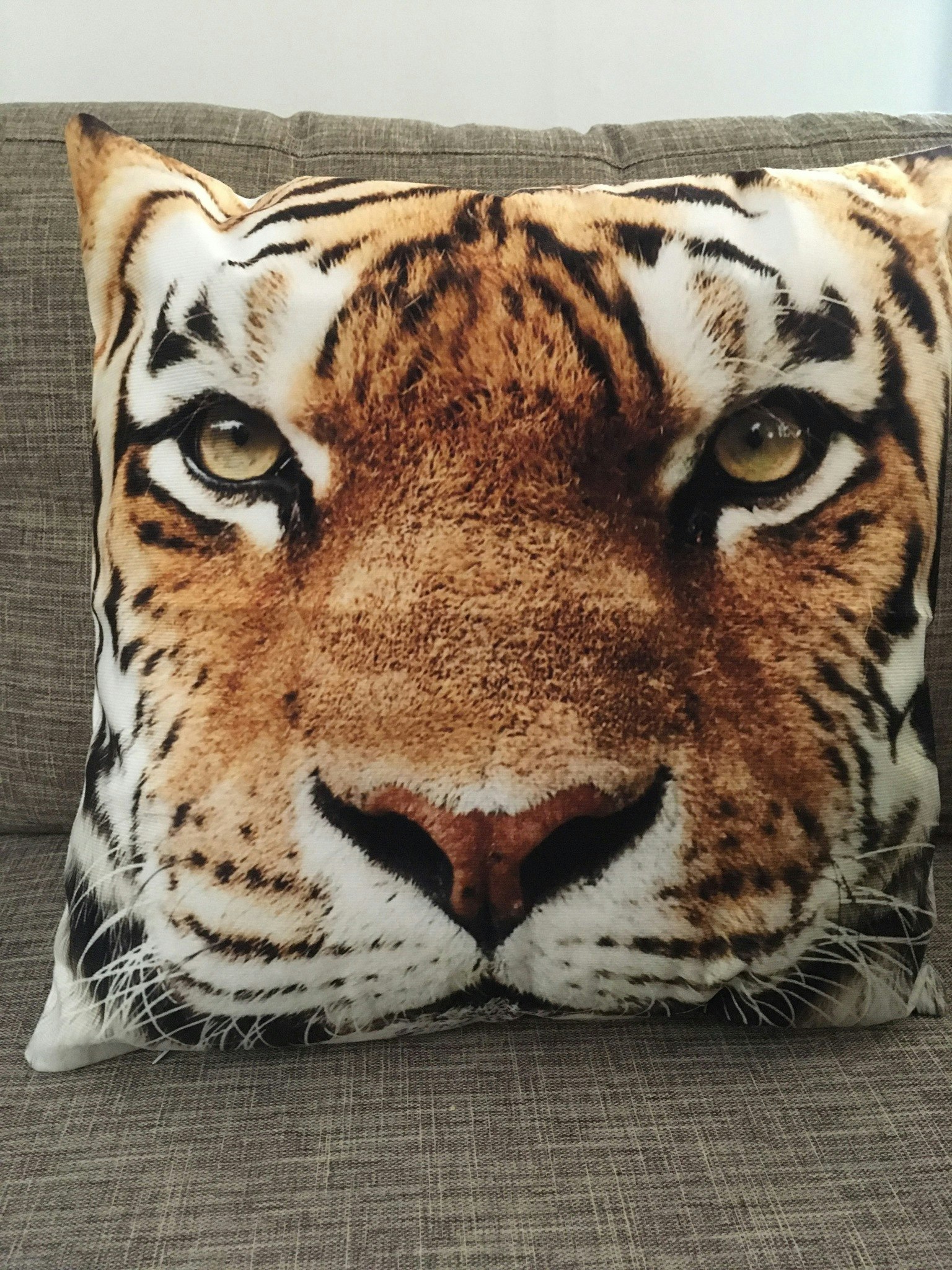Kuddfodral & Prydnadskuddar med djurmotiv tiger utan innerkudde / 45X45 cm