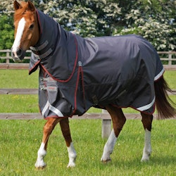 PE Buster 150g Turnout Rug