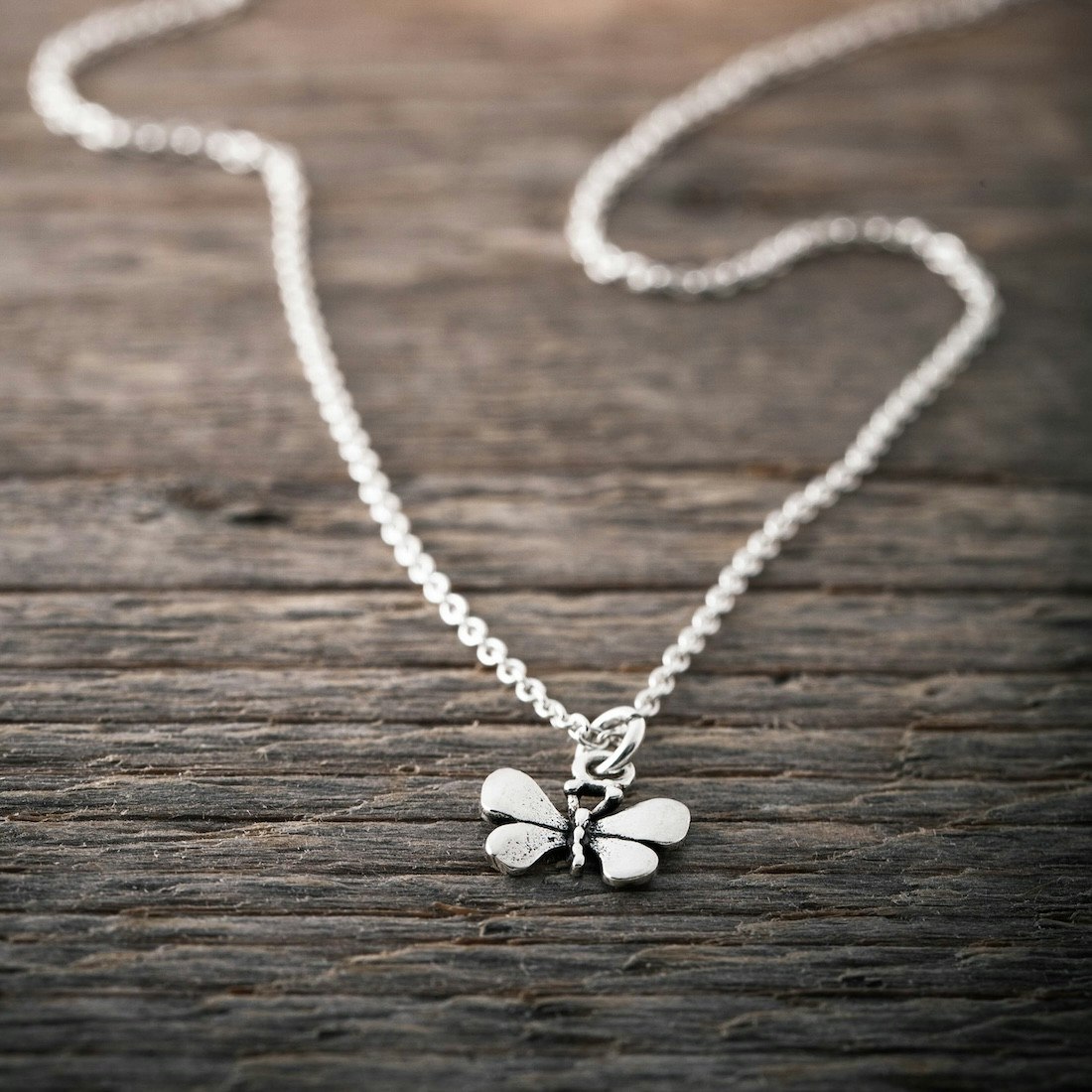 SILVERHALSBAND FJÄRIL
