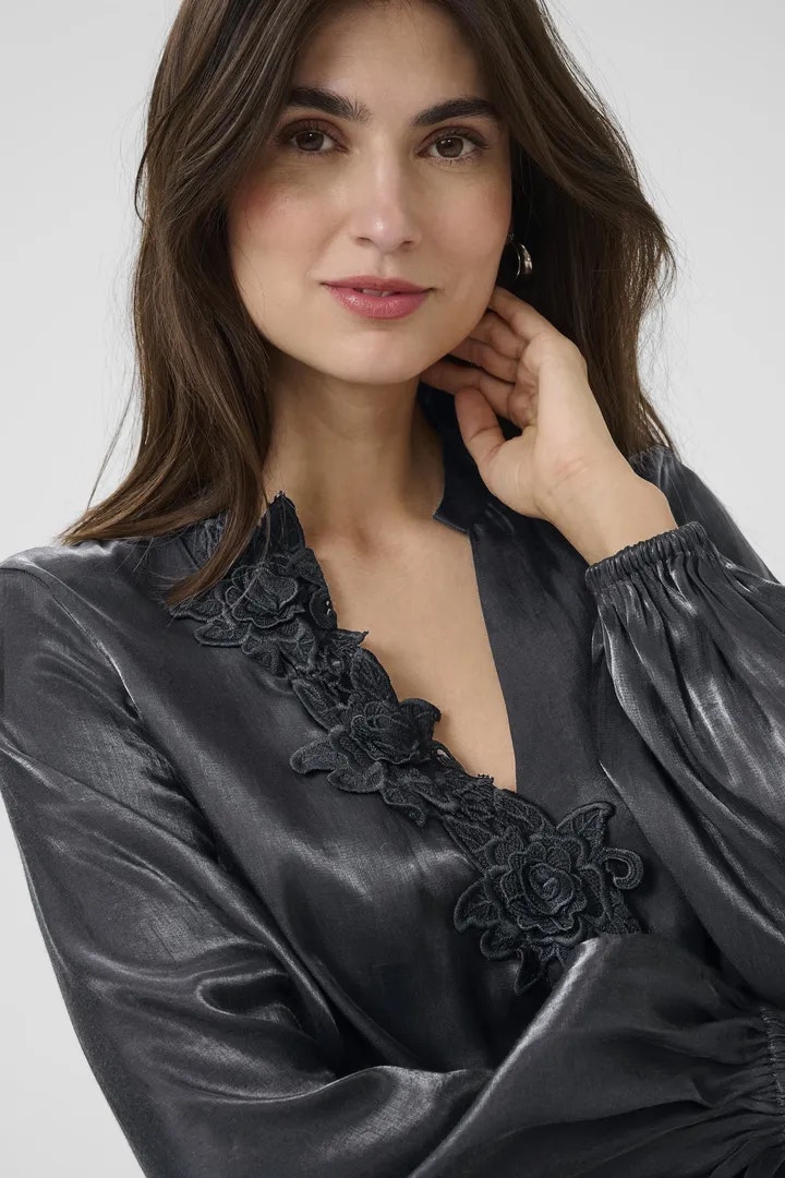 CUFIOLA BLUS