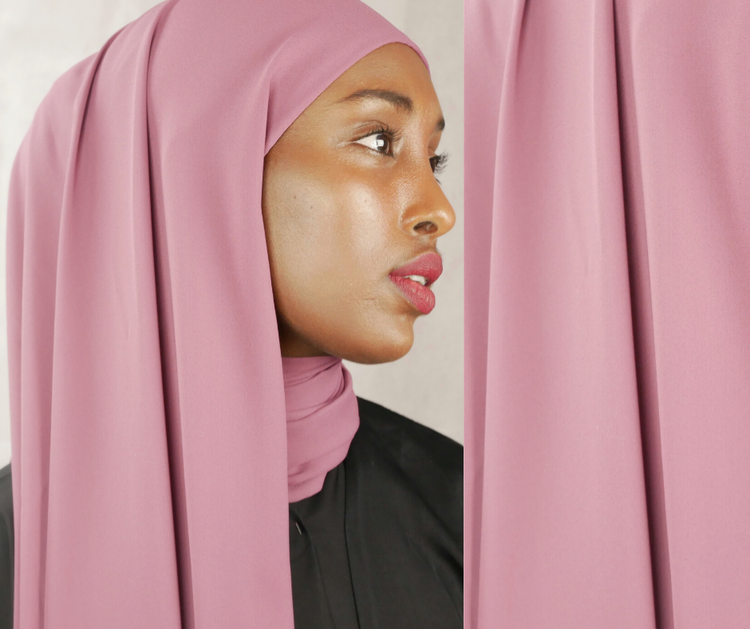 Hijab i Crepe chiffong med insydd undersjal i Jersey. Färg: nude/cinnamon