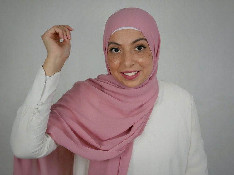 Jazz hijab i räfflande chiffong. Hijab i färgen rosa