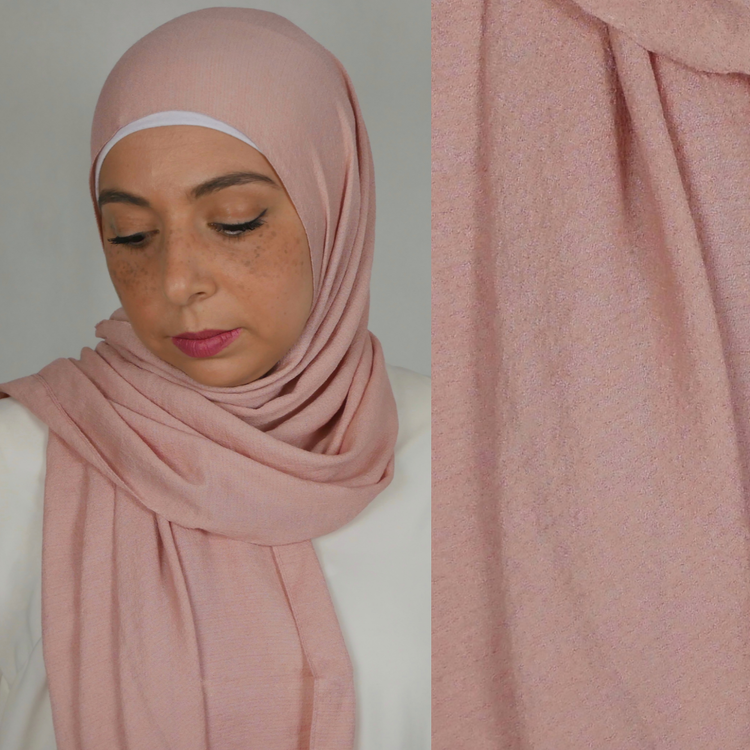 Mio jazz hijab. En blandning av mjukt tyg i färgen  puder rosa